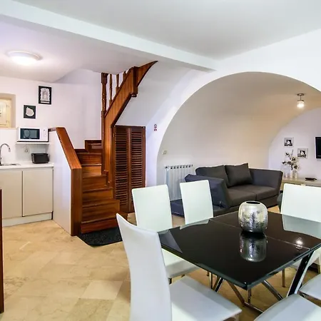 Luan Old Town By Duhomes Apartment *